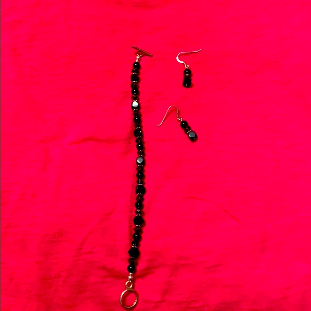 Bracelet and earrings